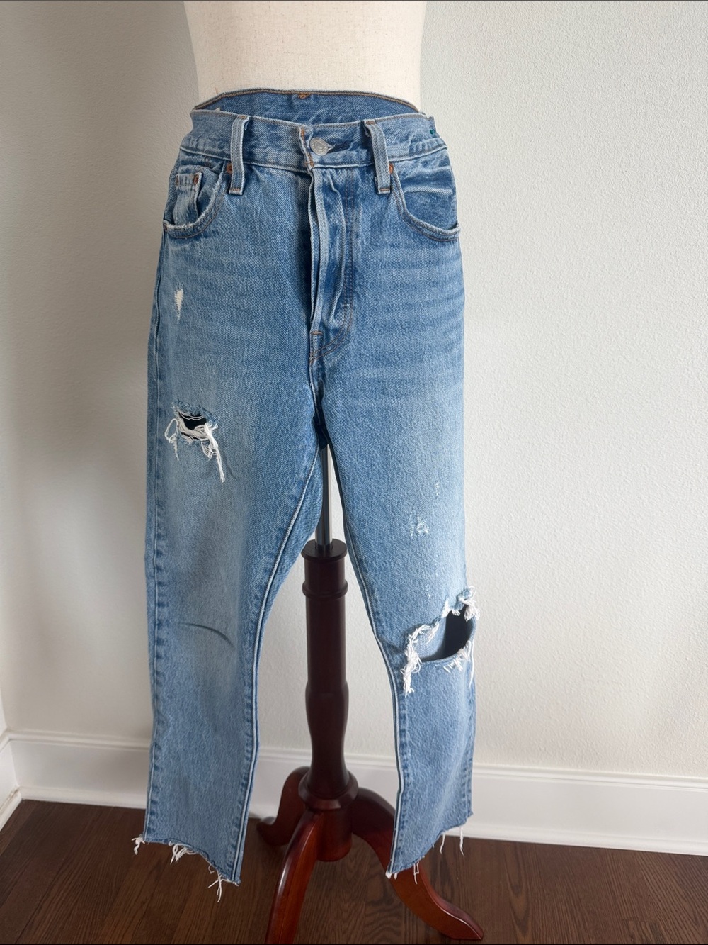 Levi’s Light Blue Distressed 501 Skinny Ankle Jeans